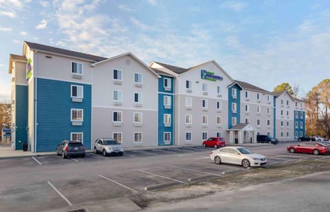Extended Stay America Select Suites - Fayetteville - Fort Bragg Hotel in Fayetteville