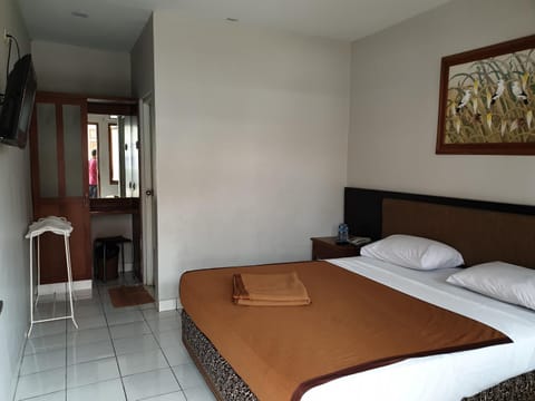 Yehezkiel Hotel Lembang Mitra RedDoorz Hôtel in Lembang