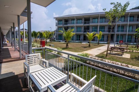 View (from property/room), Balcony/Terrace, Garden view