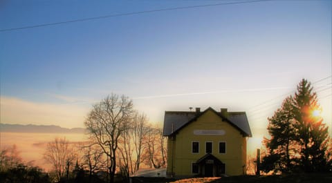 Alte Volksschule - schual in gradne Apartment in Carinthia, Austria