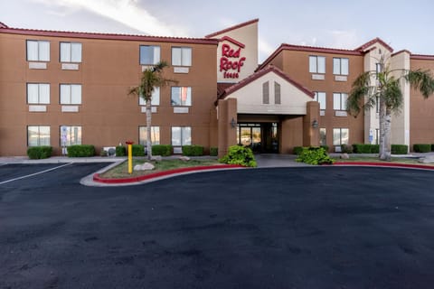 Red Roof Inn Phoenix North - I-17 at Bell Rd Motel in Phoenix