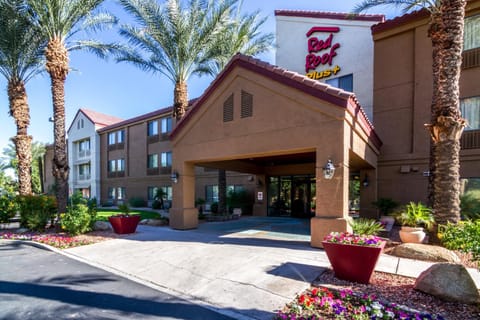 Red Roof Inn PLUS+ Tempe - Phoenix Airport Hotel in Tempe