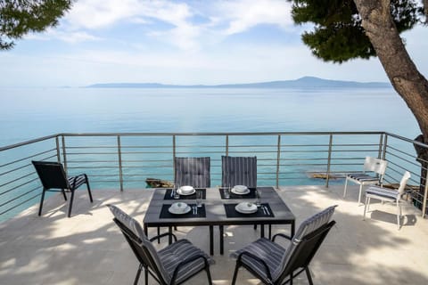 Naftilos Blue View retreat Maison in Messenia