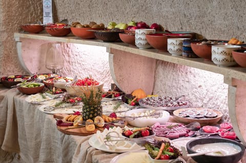 Property building, Buffet breakfast