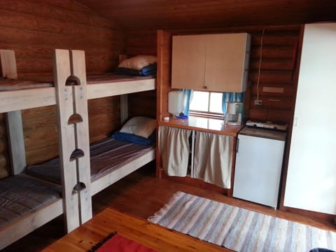 Photo of the whole room, bunk bed