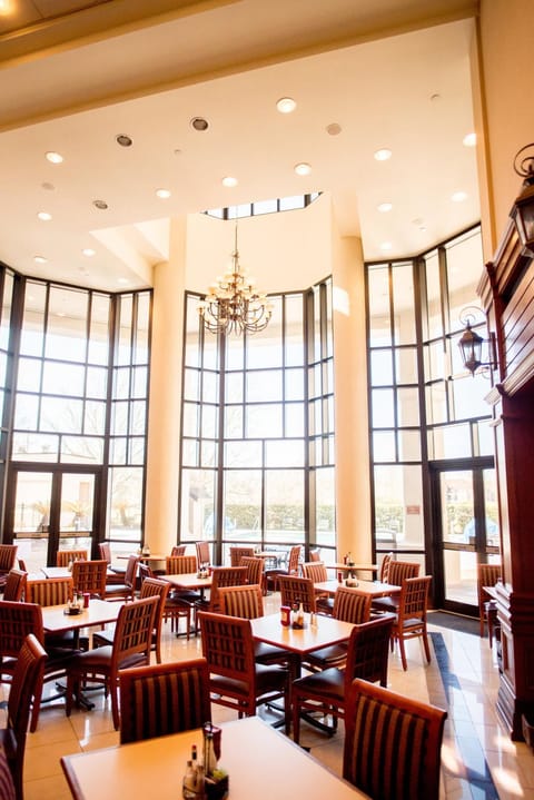 Dining area, Breakfast