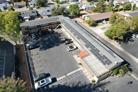 Property building, Bird's eye view, Parking