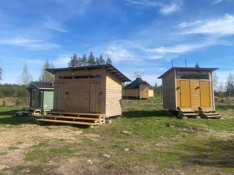 Triangle Cabin Campground/ 
RV Resort in Finland