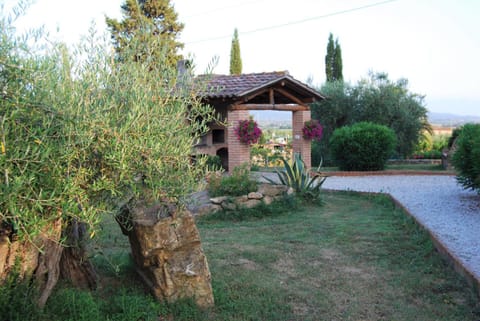 Villa Sara Estancia en una granja in Suvereto