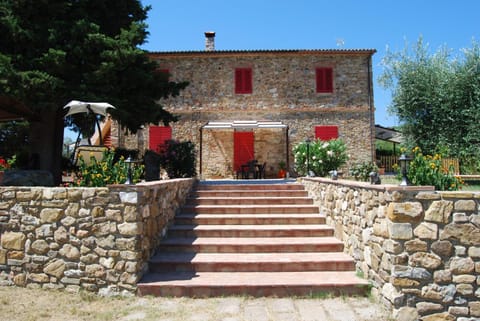 Villa Sara Soggiorno in fattoria in Suvereto