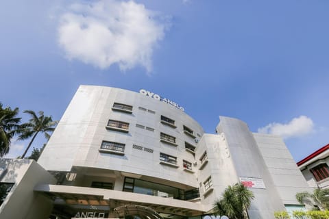 OYO 190 Anglo Residences Hotel in Manila City