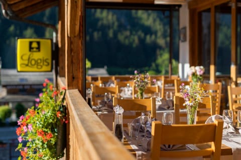 Logis La Croix-Saint-Maurice Hôtel in Le Grand-Bornand