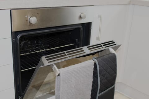 Kitchen or kitchenette, oven, kitchen, kitchen