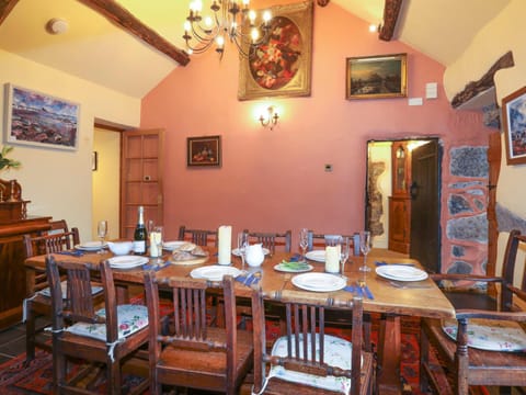 Tyddyn Morthwyl House in Wales