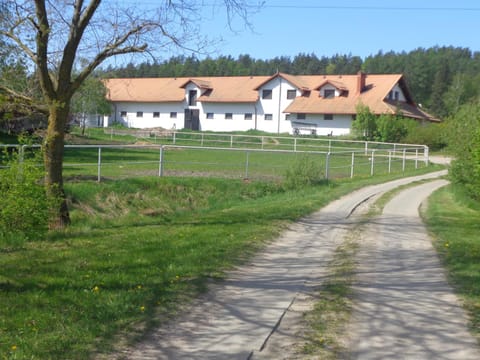 Sakowcówka - Agroturystyka , stajnia Bed and Breakfast in Pomeranian Voivodeship