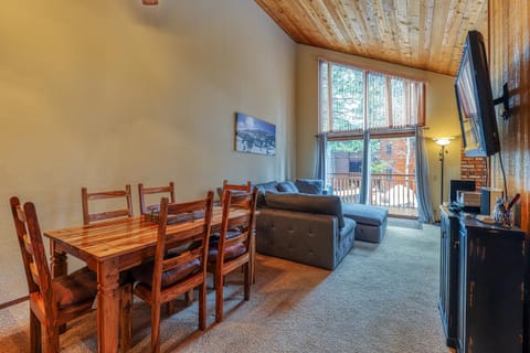Meadow Ridge Condos Casa in Mammoth Lakes