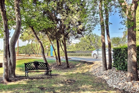 Property building, Day, On site, Area and facilities, Time of day