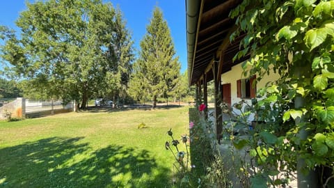 Villa au milieu des pins / bord du lac Chalet in Sanguinet