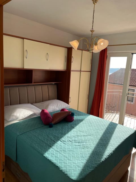 Comfortable apartment near the sea Condo in Trogir
