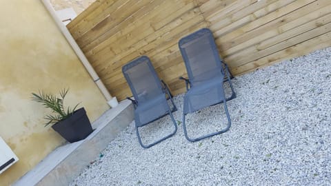 Patio, BBQ facilities