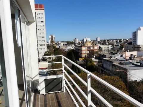 2 Confortable departamento con cochera para 2 a 4 pax Eigentumswohnung in Bahía Blanca