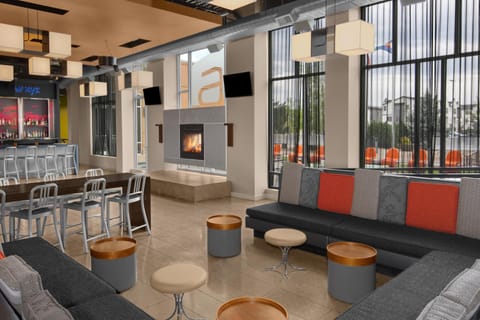 Communal lounge/ TV room, Lounge or bar, Seating area, fireplace