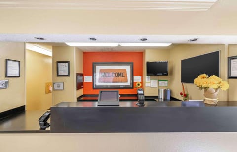 Extended Stay America Select Suites - Tampa - Brandon Hotel in Brandon