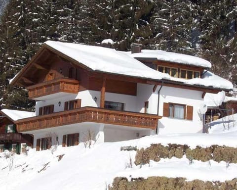 Property building, Winter