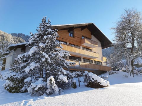 Property building, Winter