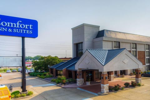 Comfort Inn & Suites Evansville Airport Hôtel in Evansville