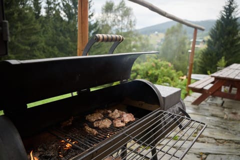 BBQ facilities, Balcony/Terrace