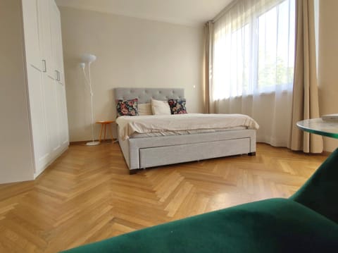4 bedroom apartment in city center with air conditioning Condominio in Bratislava