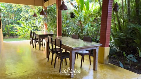 Patio, Day, Garden, Dining area, Garden view