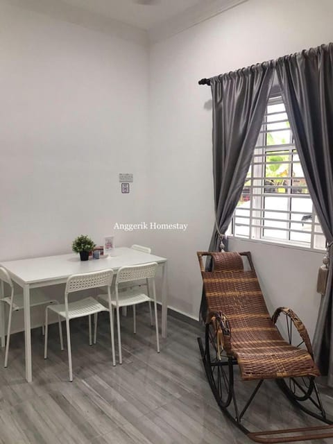 Anggerik Homestay Vacation rental in Perak Tengah District