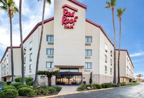 Red Roof Inn Laredo Motel in Laredo