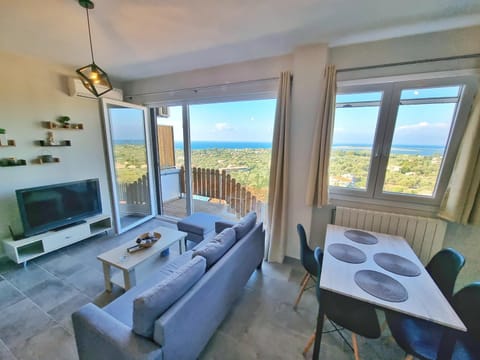 Living room, Sea view