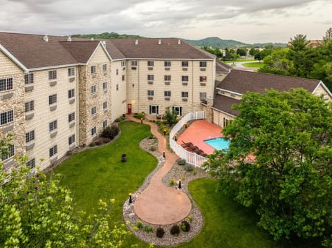 Property building, Swimming pool