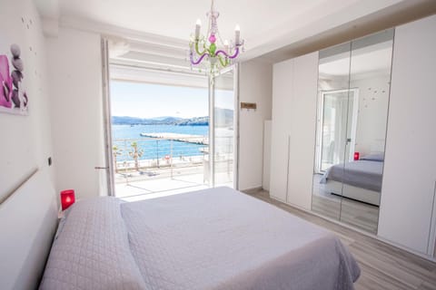 Bedroom, Sea view