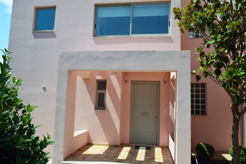 Pink House with panoramic view to Porto Rafti Villa in East Attica Regional Unit, Greece