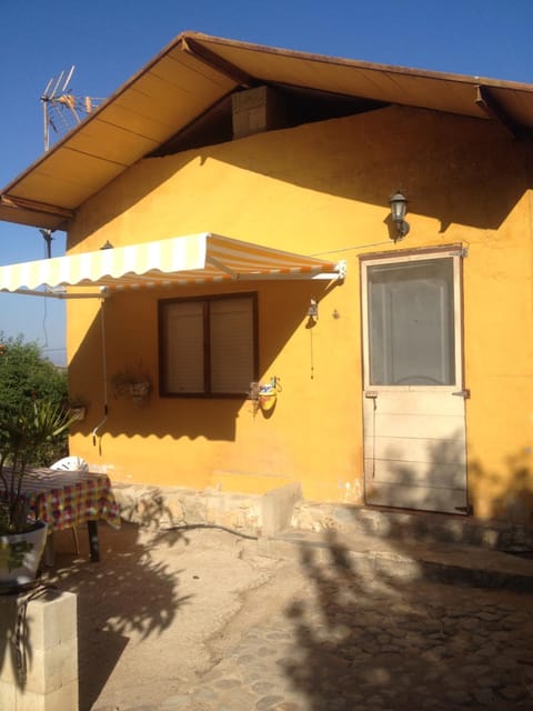 La casita de Ahinoan. House in La Janda