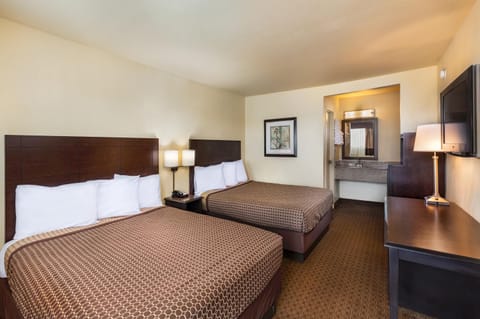 Key Inn and Suites Hotel in Tustin