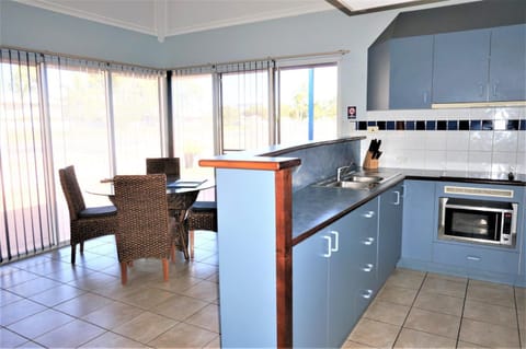 Osprey Holiday Village Unit 114 Chalet in Exmouth