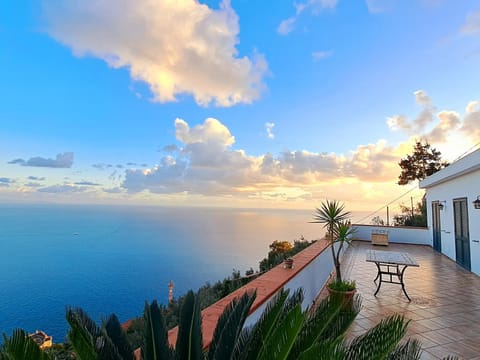 View (from property/room), Balcony/Terrace, Sea view, Sunset