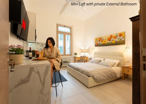 Bed, TV and multimedia, Coffee/tea facilities, Kitchen or kitchenette, Photo of the whole room, Bedroom, Breakfast