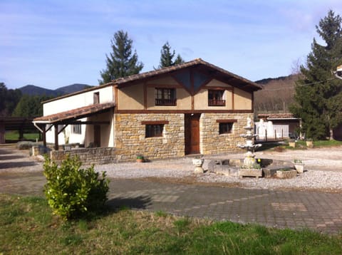 Property building, Facade/entrance, Garden