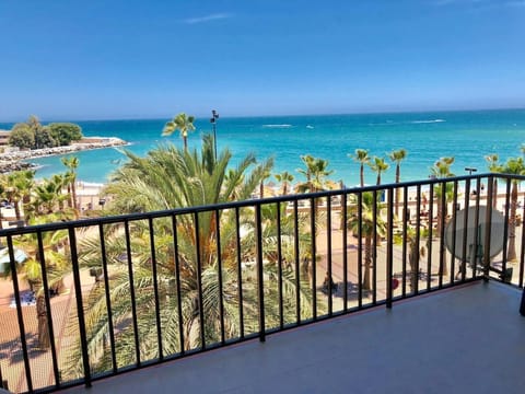 Off site, Day, Neighbourhood, Summer, Balcony/Terrace, Beach, Sea view, Location
