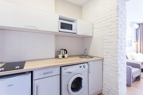 Cozy apartment beside metro Pushkinska, Universytet - Chernyshevska str. 95-6 Condo in Kharkiv