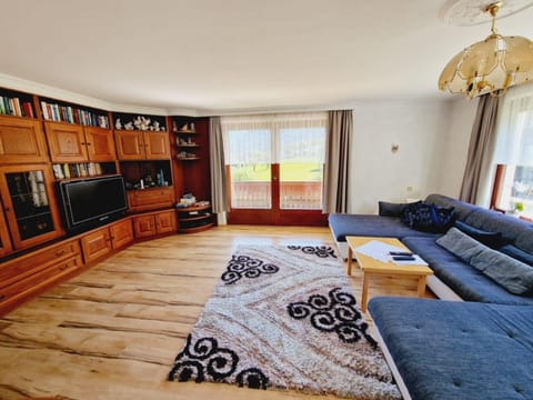 TV and multimedia, Seating area