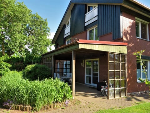 Property building, BBQ facilities, Garden, Balcony/Terrace