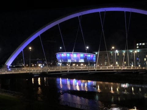 ArcView - SEC Hydro Two Bed Flat With Free parking and Great View Apartment in Glasgow